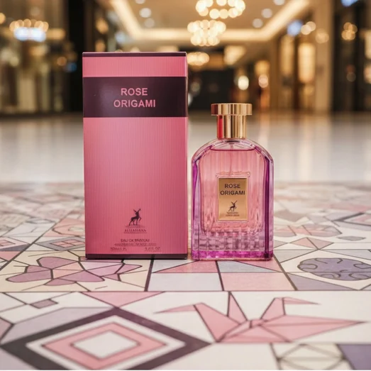 Rose Origami on lantai mall corak kertas – women's perfume trending